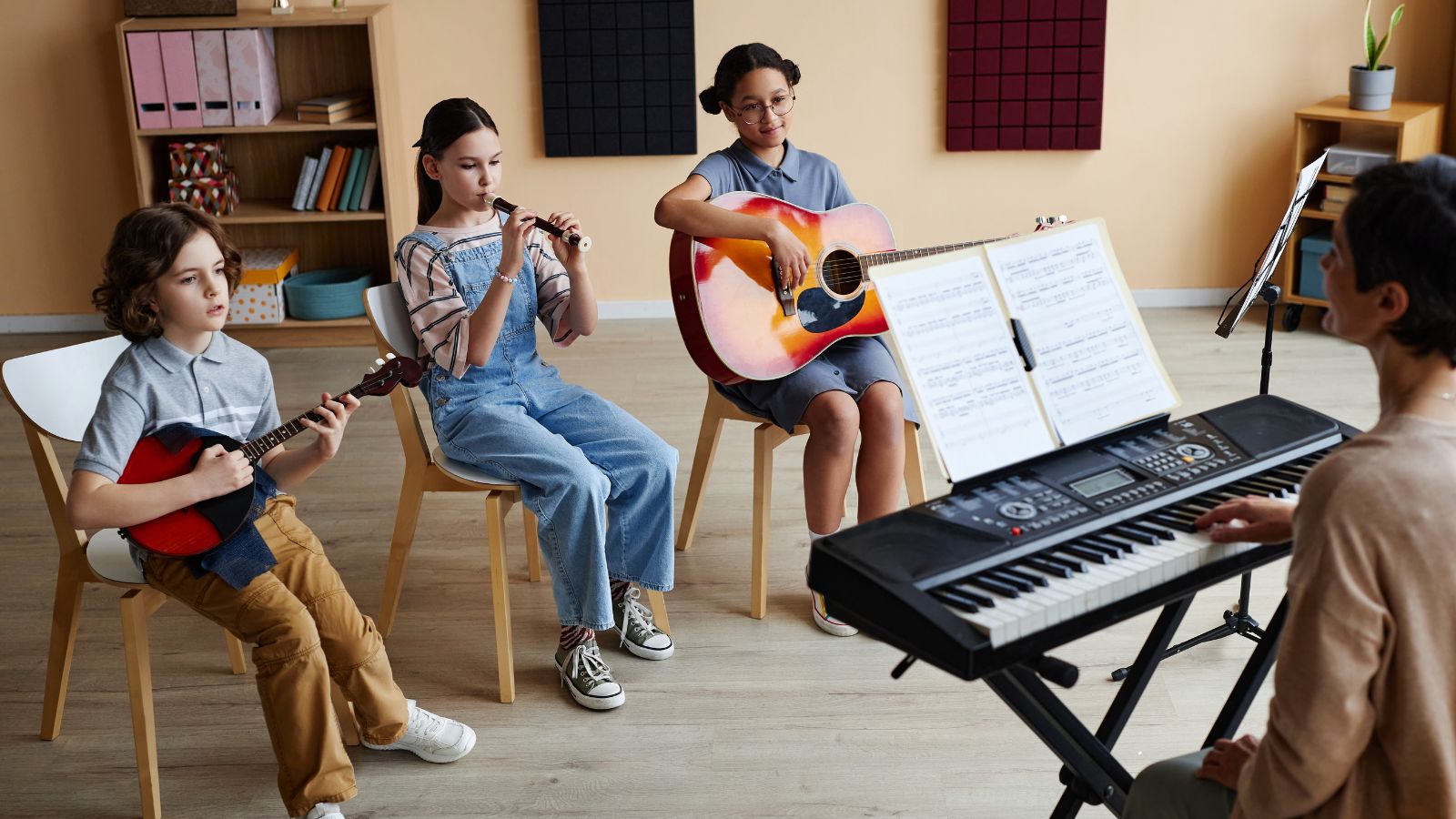 Cursuri de muzică pentru copii în București: pian, chitară, vioară
